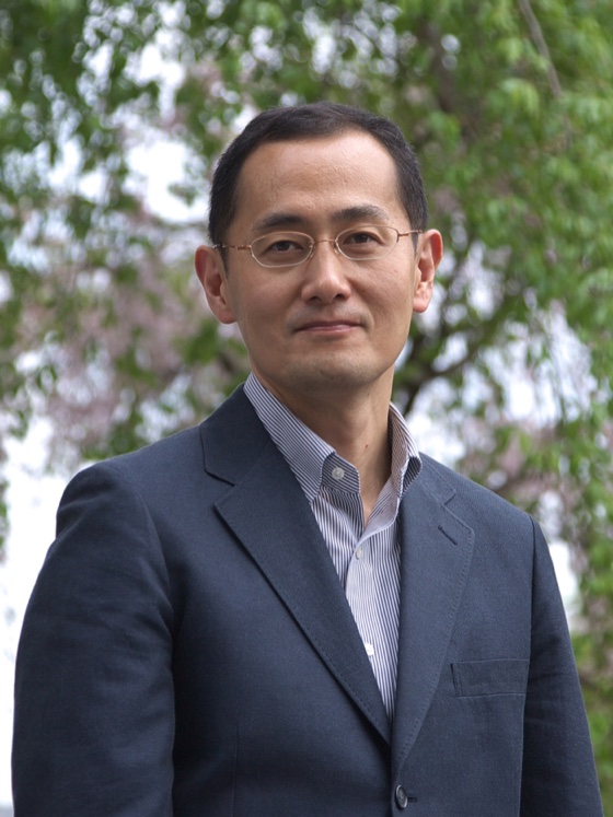 山中伸弥の肖像